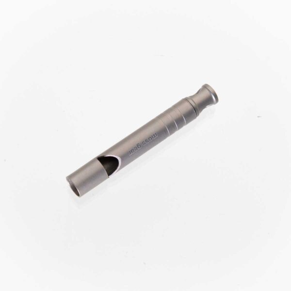 Moss-gear-titanium-whistle-fluitje-01.jpg Moss Gear - Titanium Whistle